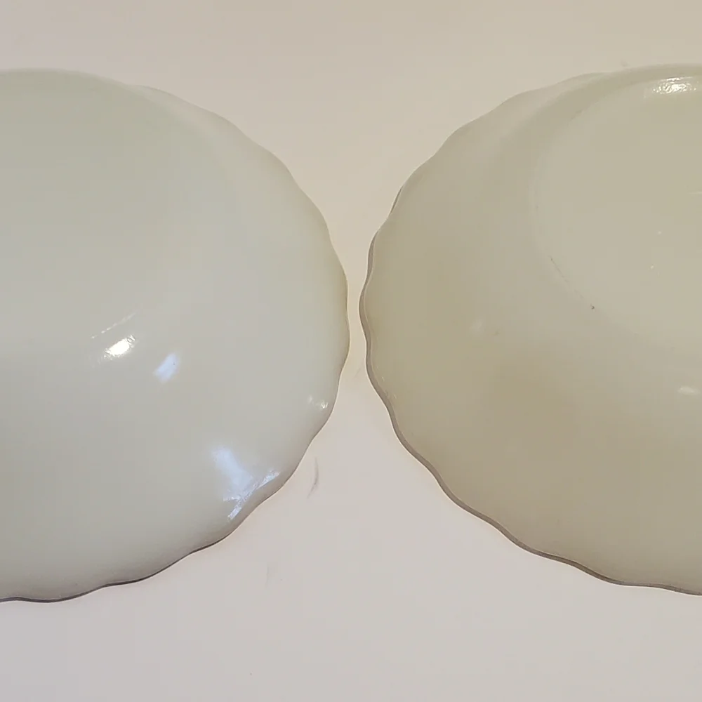 Set Of 2 Vintage Fire King Glass Golden Shell Soup/Salad Bowls | 22K Gold Trim - Picture 7 of 15
